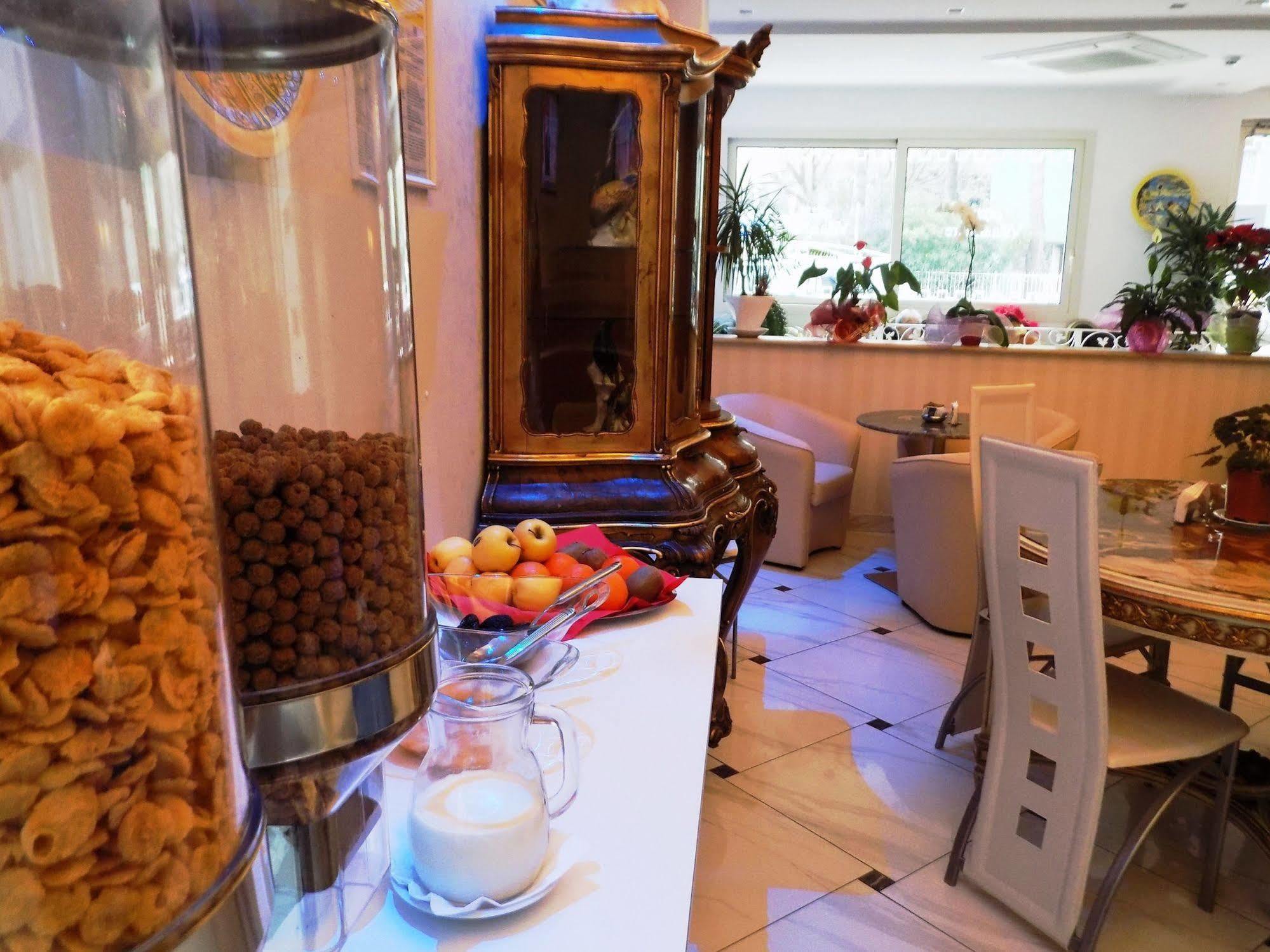 רימיני Hotel Residence Villa Del Mare מראה חיצוני תמונה
